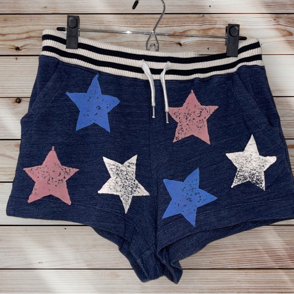 Splendid shorts with stars size M